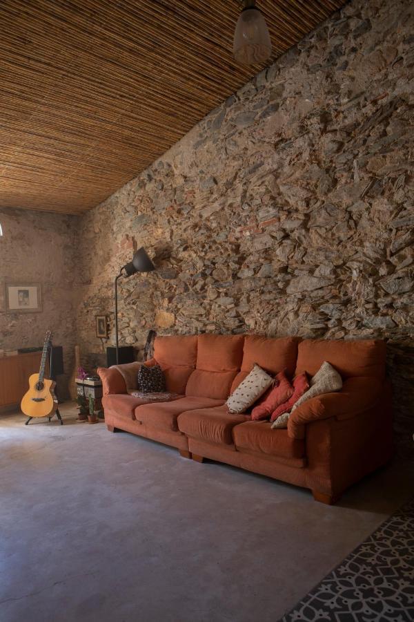 Traditional House Росес Екстер'єр фото
